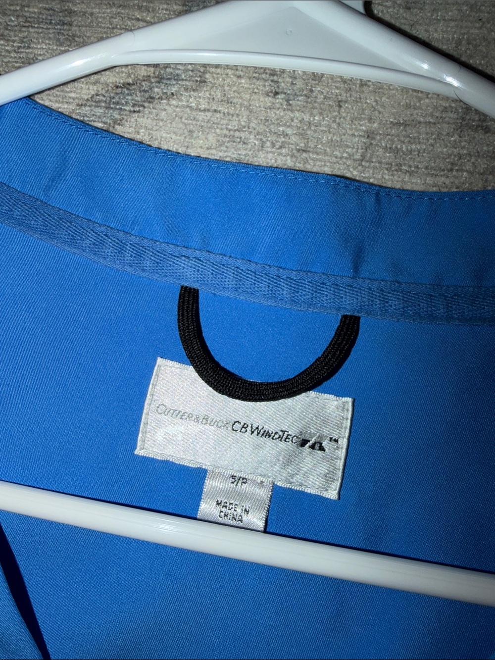 Cutter & Buck Bright Blue Windbreaker Top with Black Loop - Picture 2 of 2